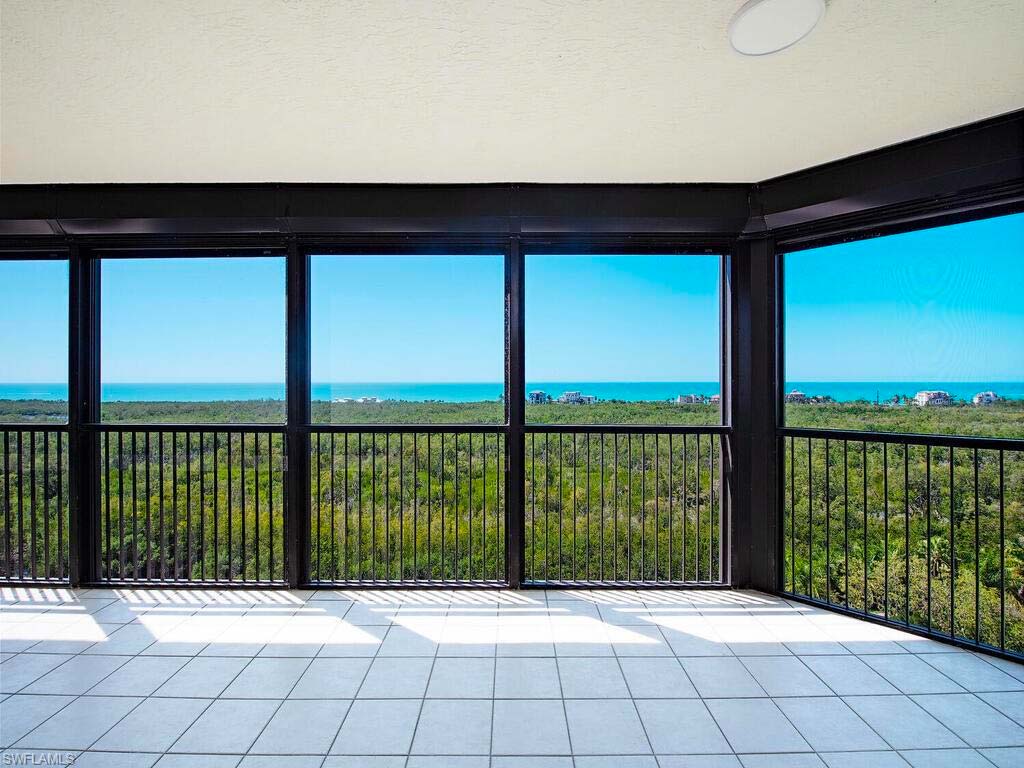 7425 Pelican Bay Blvd #1106